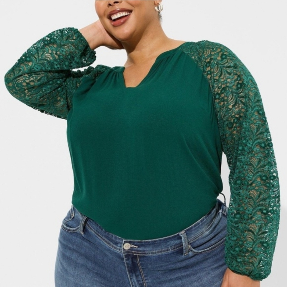 TORRID Green Washable Crinkle Gauze Lace Bishop Sleeve Blouse Size 3X